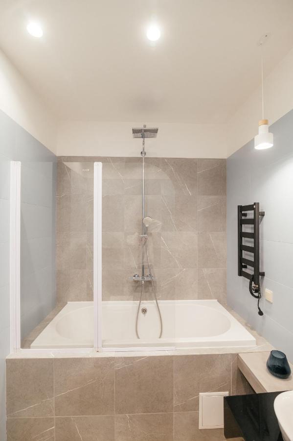 Pearl Premium Apartments 3 Kiev Eksteriør billede